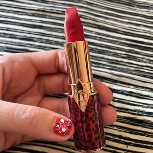CHARLOTTE TILBURY HOT LIPS LIPSTICK IN PATSY RED (Unopened)